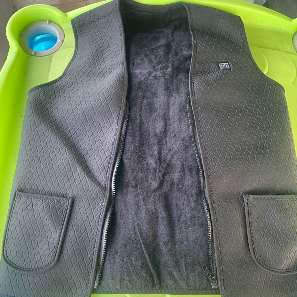 Heated vest - Picture 3 of 5